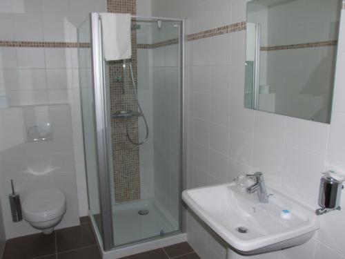 Well'In Hotel Wellin Bagian luar foto